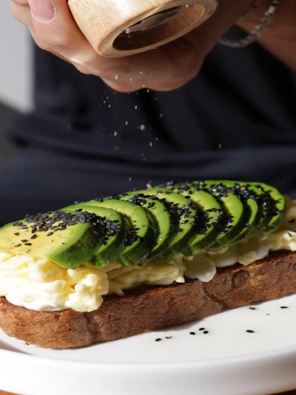 Avocado Toast de Hana Café